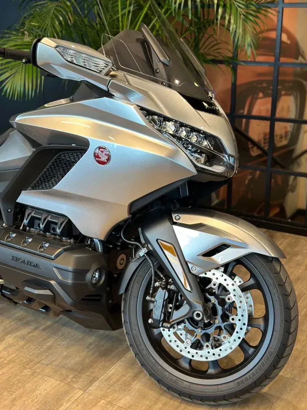 Gold Wing Tour — GL1800 DCT