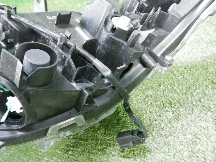 Битая Фара правая Toyota RAV4 5 XA50 (2018-н.в.) LED