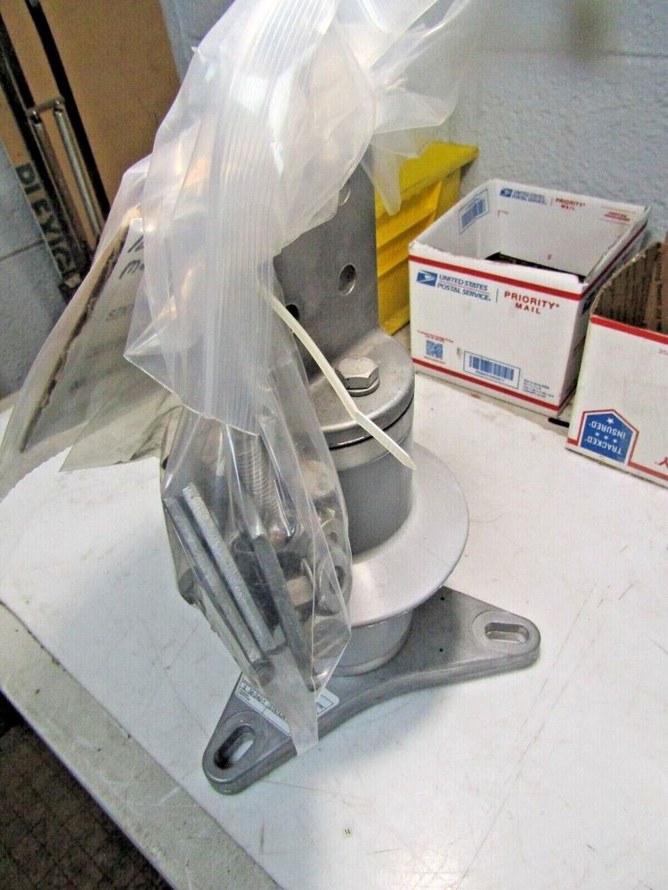 Q005SA004APOLIM-S SURGE ARRESTER