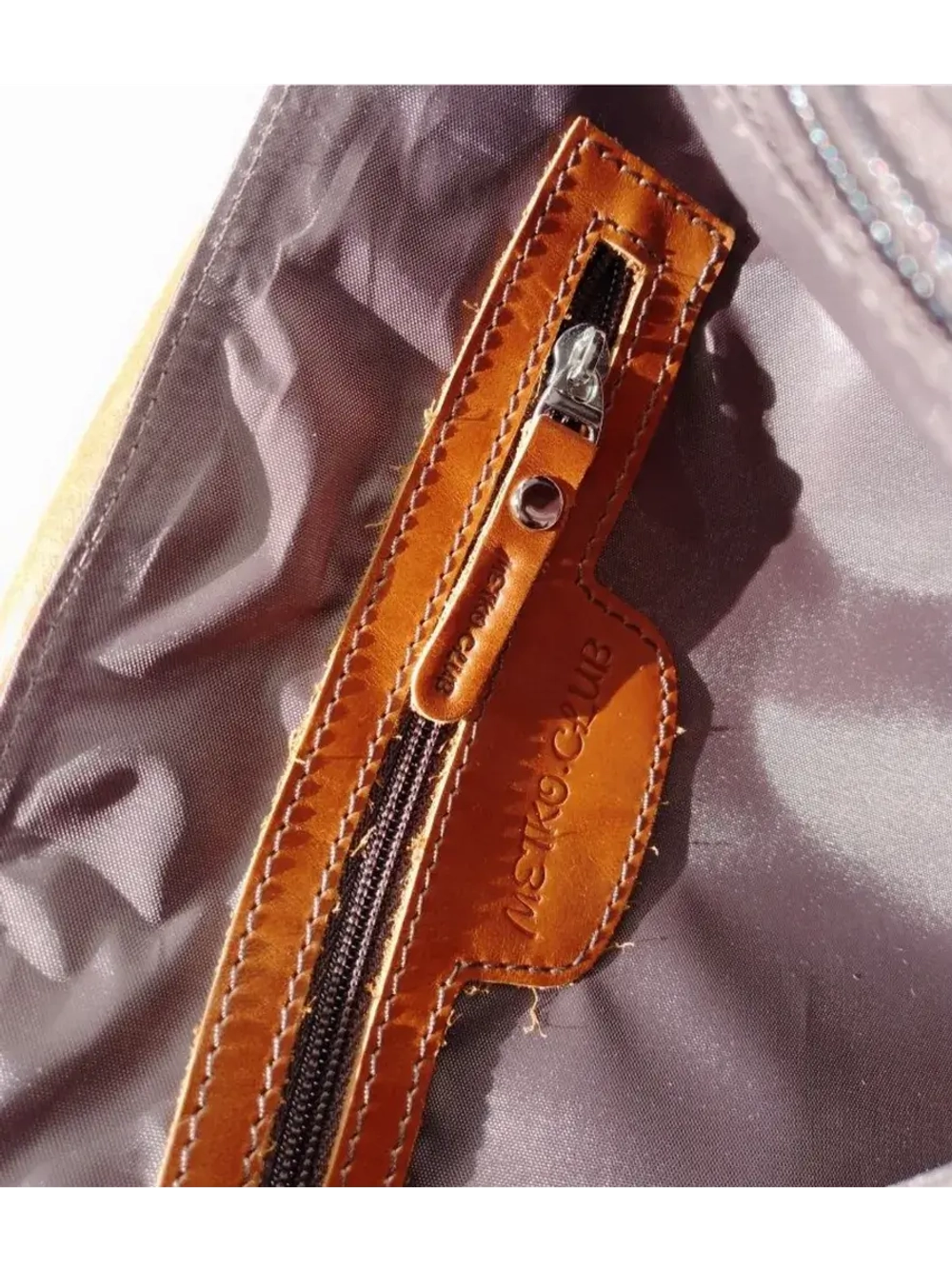 Сумка из натуральной кожи через плечо