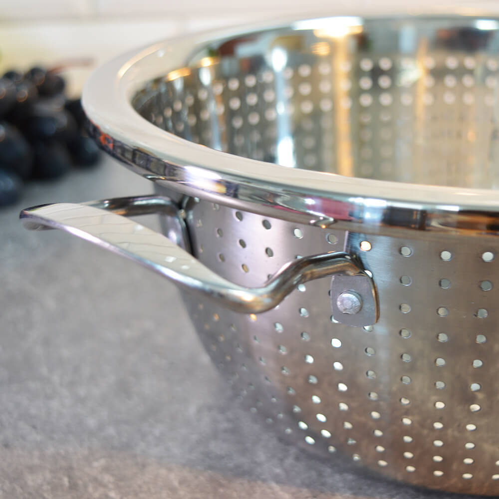 Дуршлаг 26см 4л нерж с ручками плоское дно