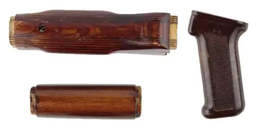 Цевье и накладка деревянные, бакелитовая рукоятка для АК и Сайга. Темное дерево, раритет СССР