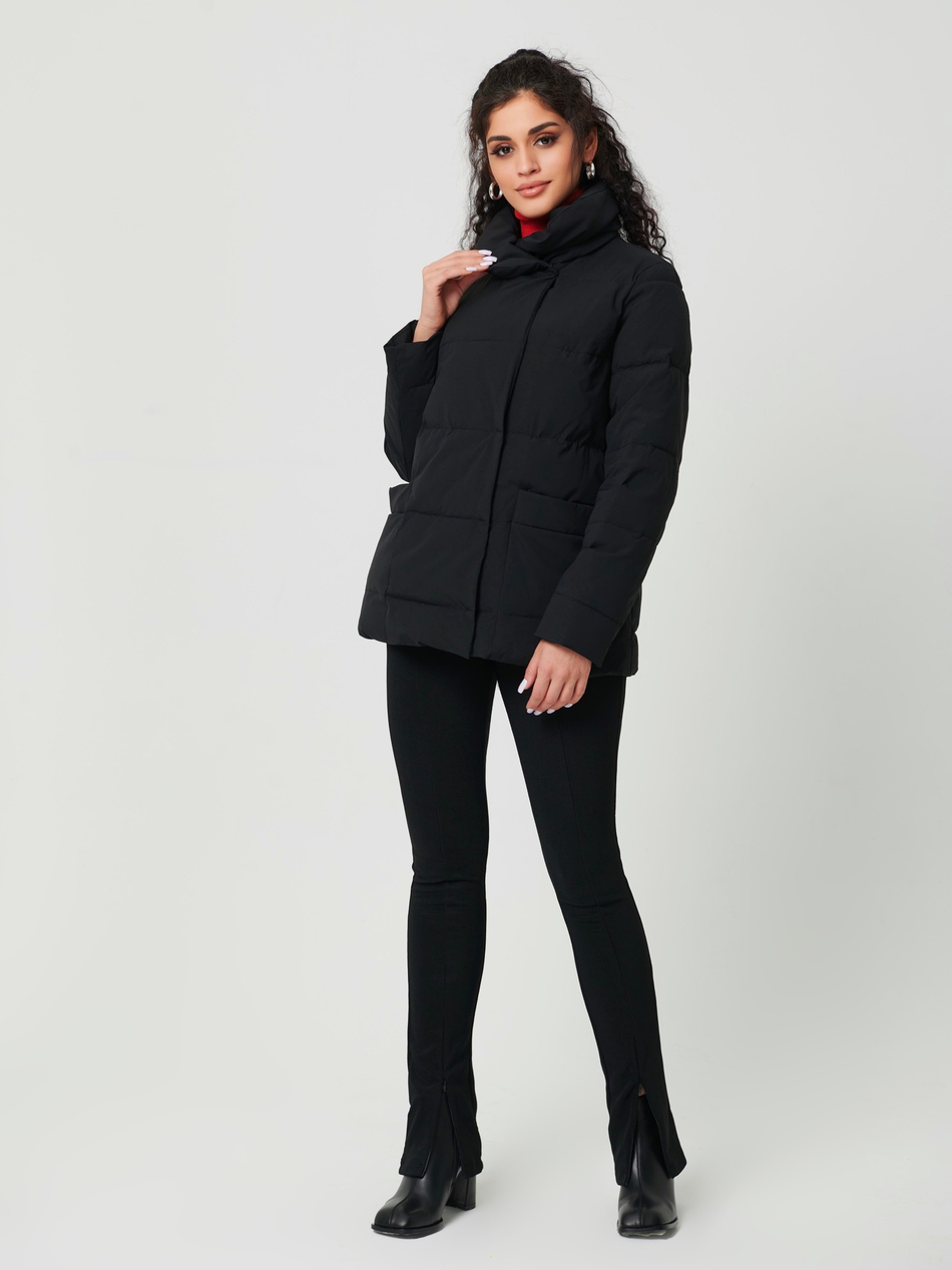 Куртка с воротником черная