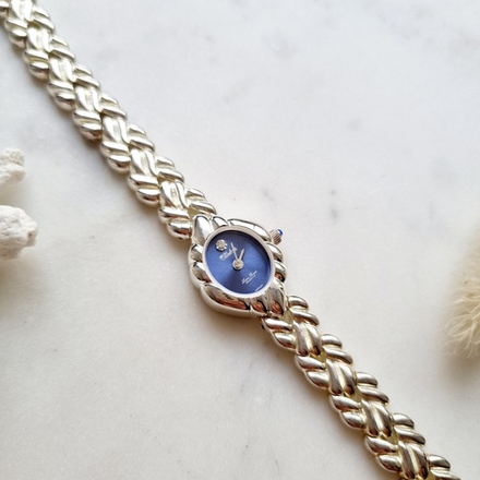 Часы Lucien Piccard с голубым циферблатом