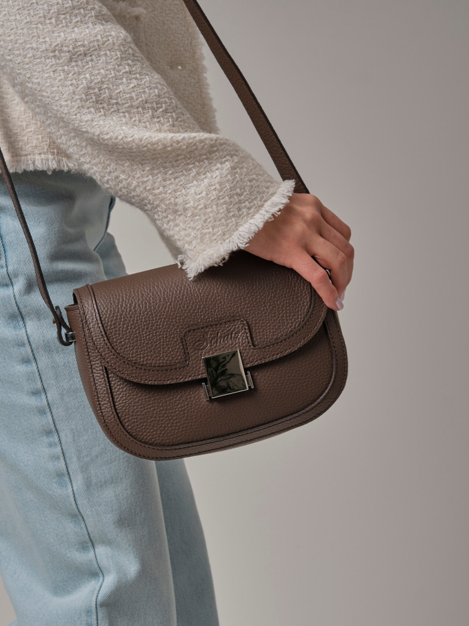 Сумка кожаная на плечо кросс-боди темно-коричневая