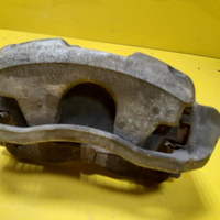 Суппорт передний правый Honda CR-V 3 (06-12)