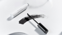 Avene Couvrance High Tolerance - Тушь для ресниц для чувствительных глаз оттенок Black, 7 ml