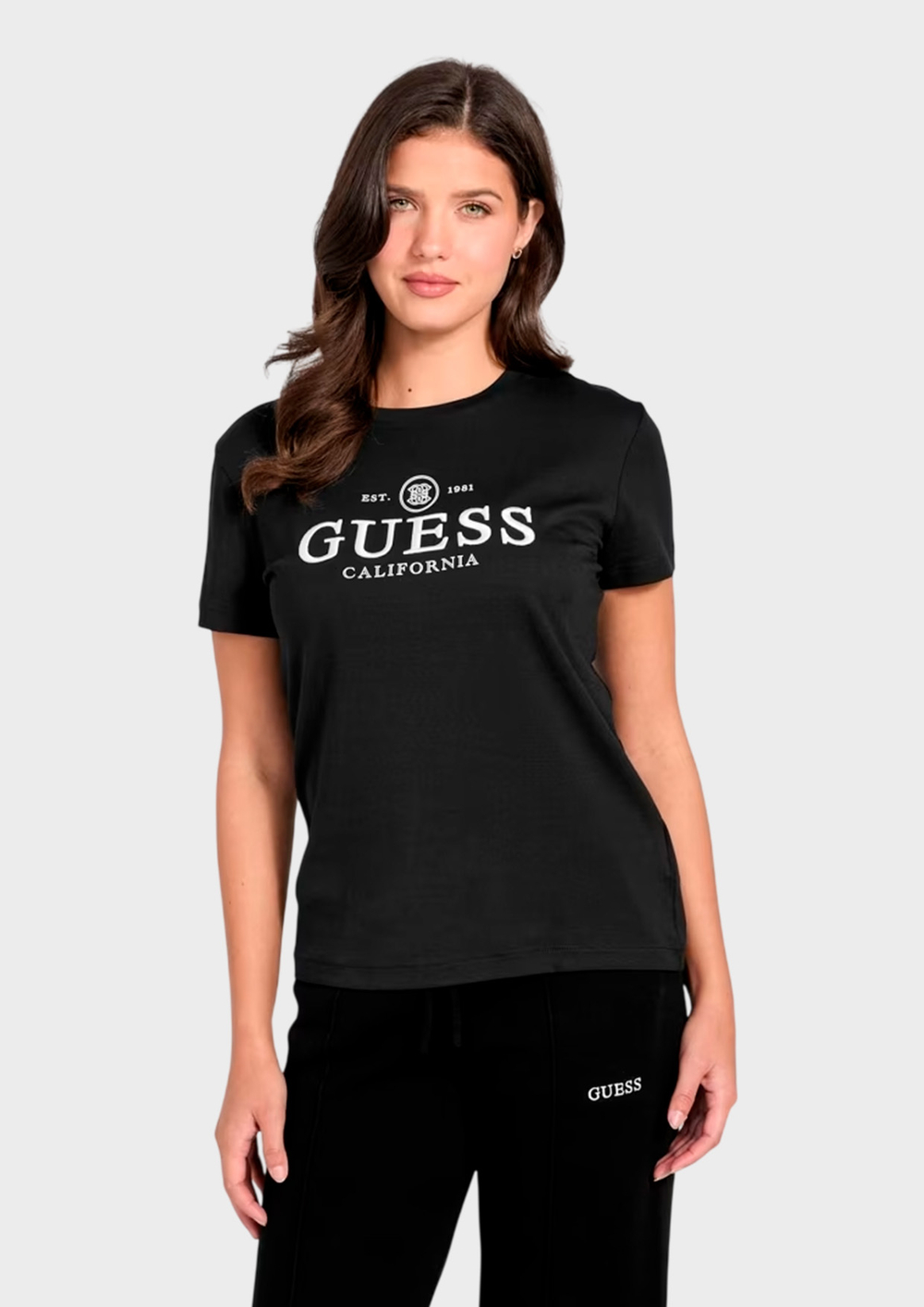 Футболка GUESS
