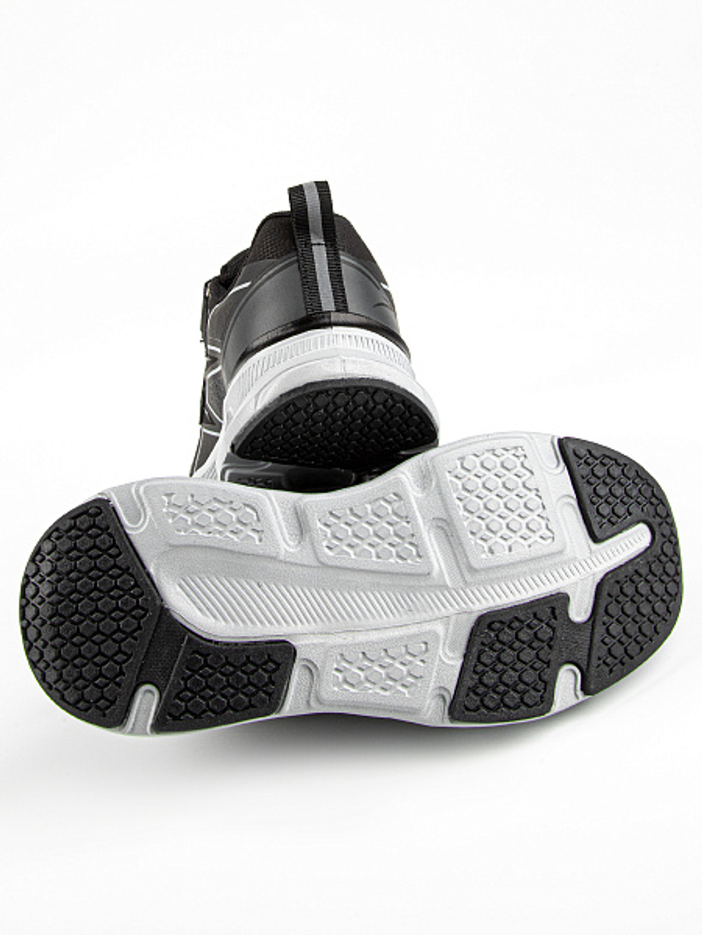 Кроссовки softshell