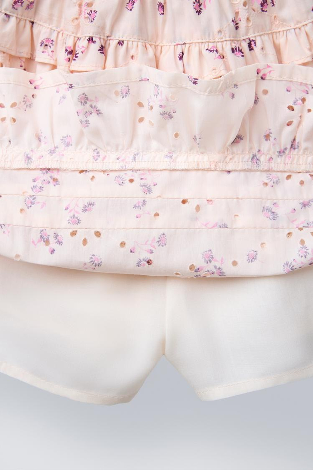 ZARA ЮБКА С ЦВЕТОЧНЫМ ПРИНТОМ И КРУЖЕВОМ, ЭКРЮ