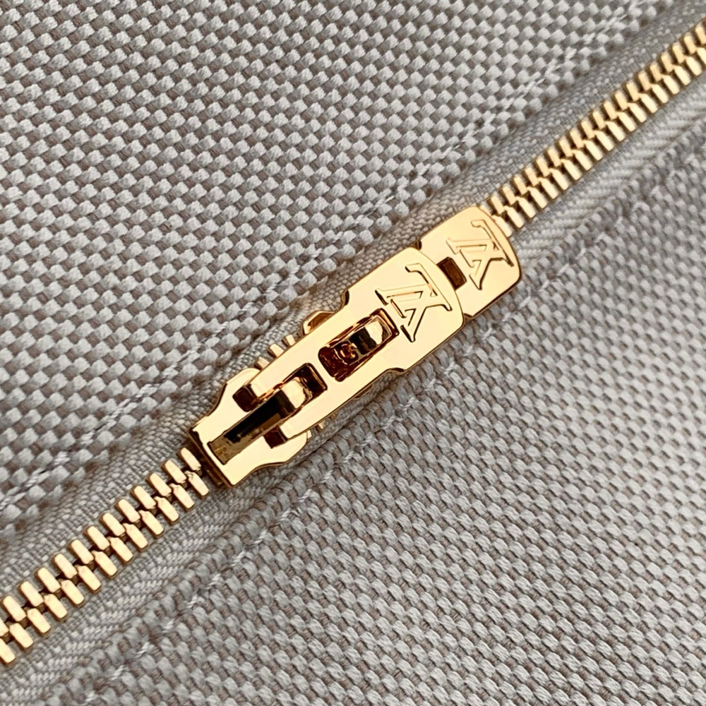 Louis Vuitton Voyageur