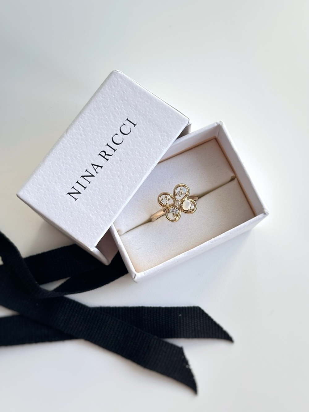 Nina Ricci 70174390108054 S-57