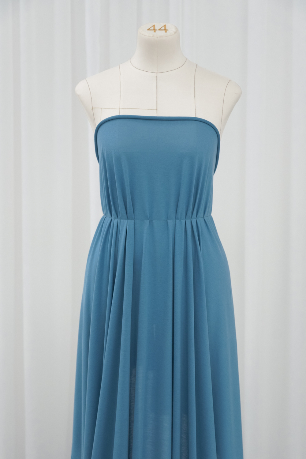 Тонкий хлопковый трикотаж пыльно-голубого цвета (124 г/м2)