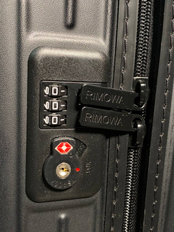 Чемодан Rimowa Essential Sleeve Compact