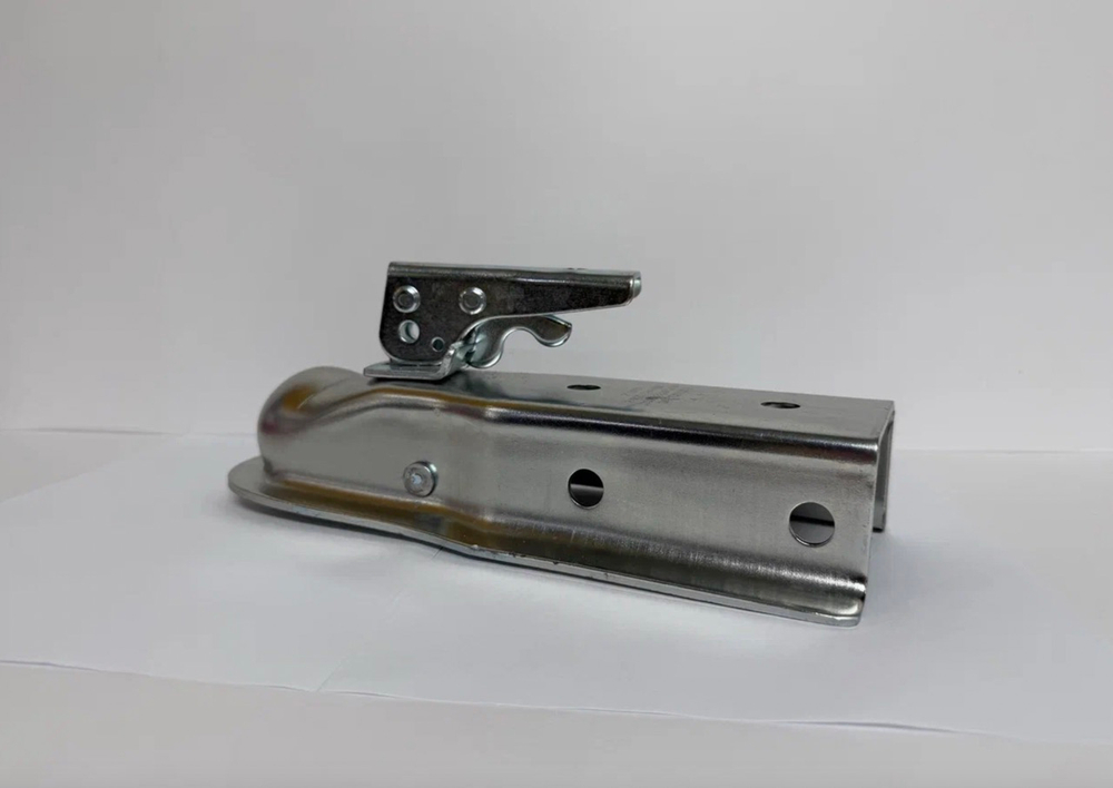 Замок сцепной на прицеп для фаркопа квадрат 65 мм 1587 кг, под шар 2 дюйма (~50.8 мм) (1 шт.) -