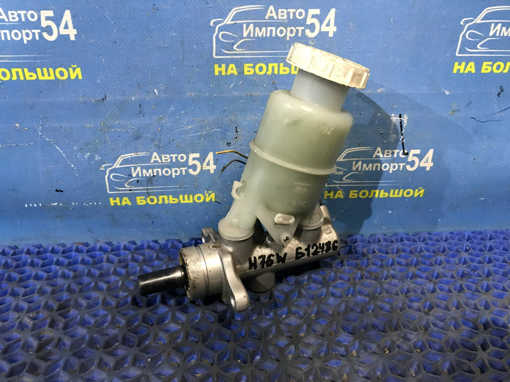 Главный тормозной цилиндр MITSUBISHI PAJERO IO 1998-2000