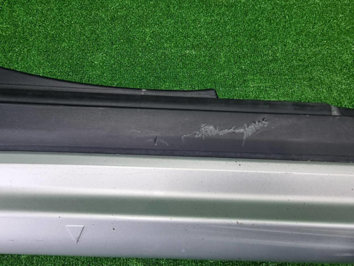 Накладка порога правая Mini Countryman F60 (16-23)