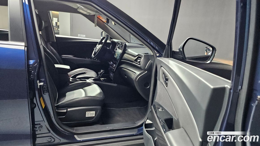 KG Mobility (Ssangyong) Very New Tivoli Дизель 1.6 2WD (11.2019)