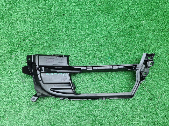 Решетка перед. бампера Porsche Panamera 971 20-24