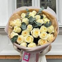 Букеты с белыми розами