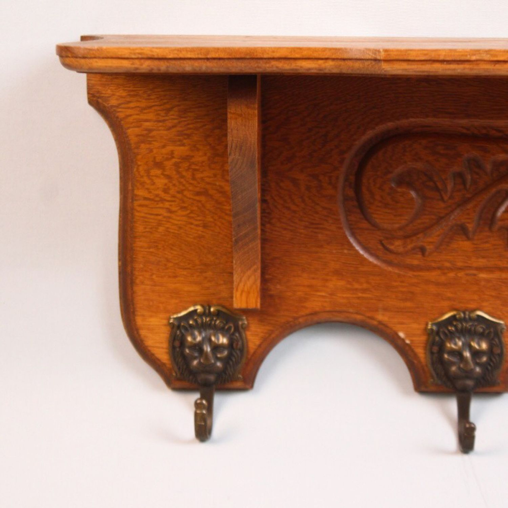 Старинная настенная вешалка