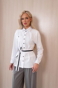 Рубашка белая со спущенным плечом из хлопка