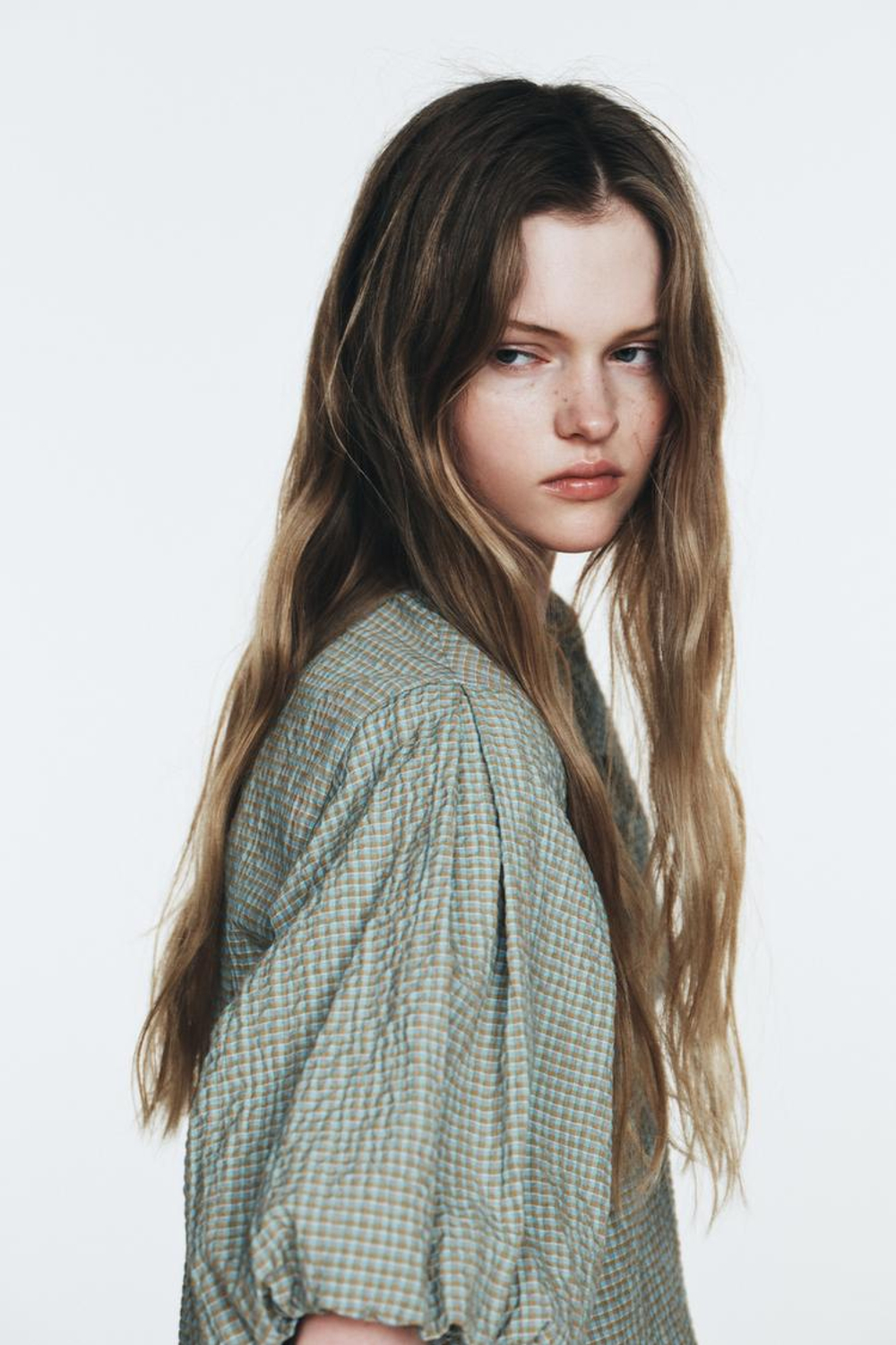 ZARA ТОП В КЛЕТКУ С ОБЪЕМНЫМИ РУКАВАМИ, КОРИЧНЕВО-СИНИЙ