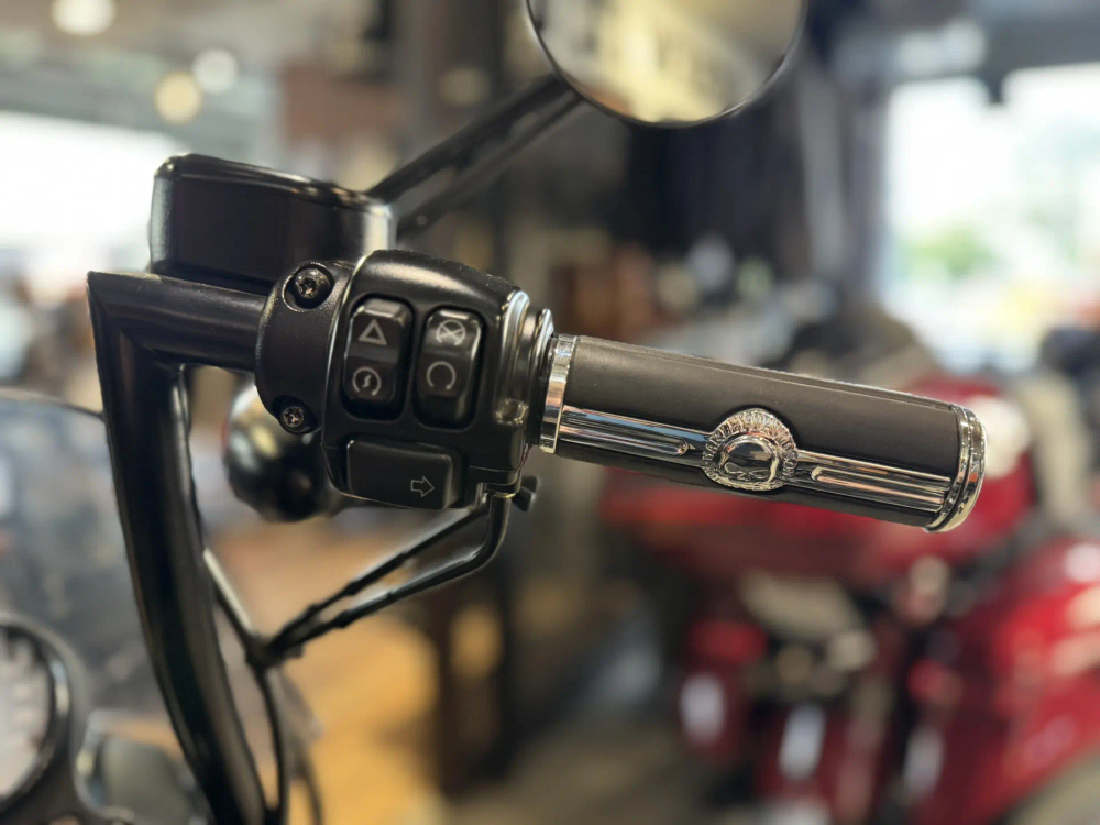 Harley-Davidson Sportster 883