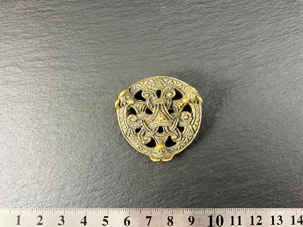 Фибула. Скандинавия, Викинги 10 в. (круглая)