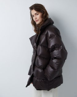 Пуховик двубортный укороченный темный шоколад