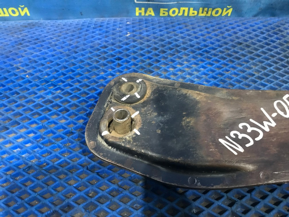 Балка передняя продольная MITSUBISHI CHARIOT 1995