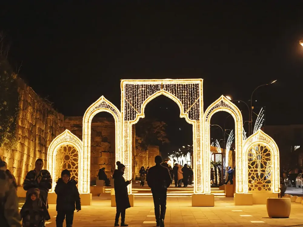 Светодиодная конструкция арка "Магал"