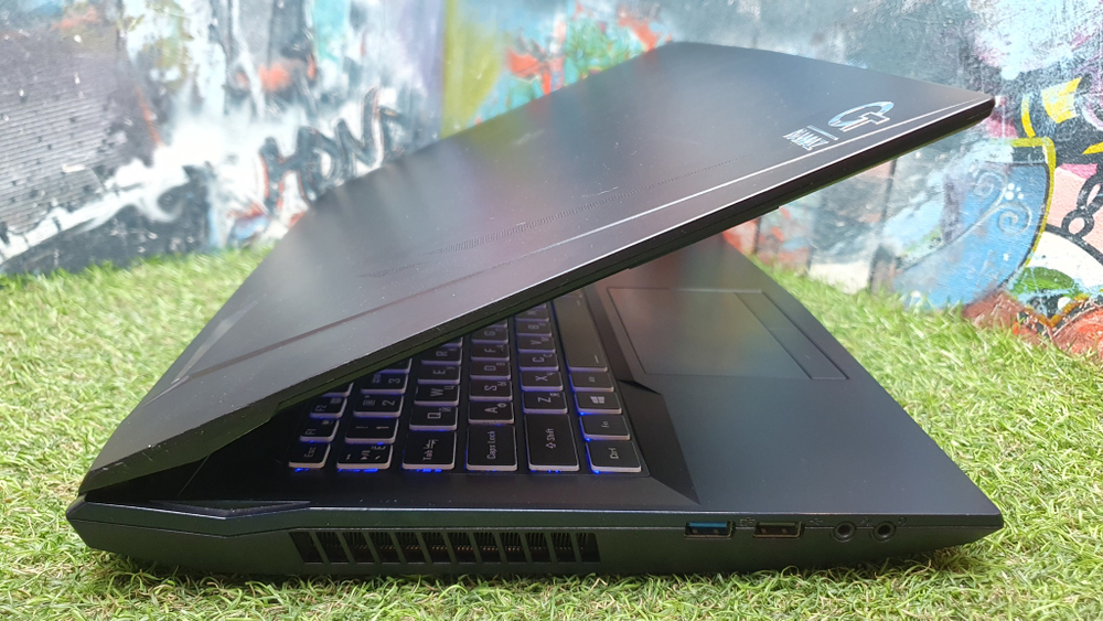 Игровой ноутбук i5-10/16Gb/RTX 3070 8Gb/144Hz/Windows 10