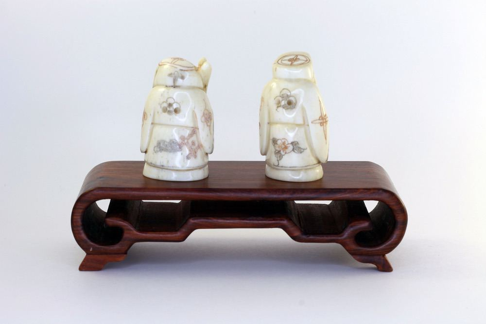 Сет нэцкэ Дзюродзин и Фукурокудзю на подставке