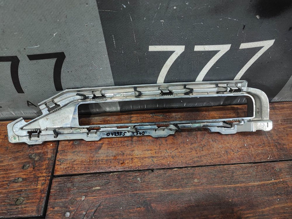 Накладка ПТФ передняя правая Tank 500 21-нв Б/У Оригинал 2803158XKV3AA