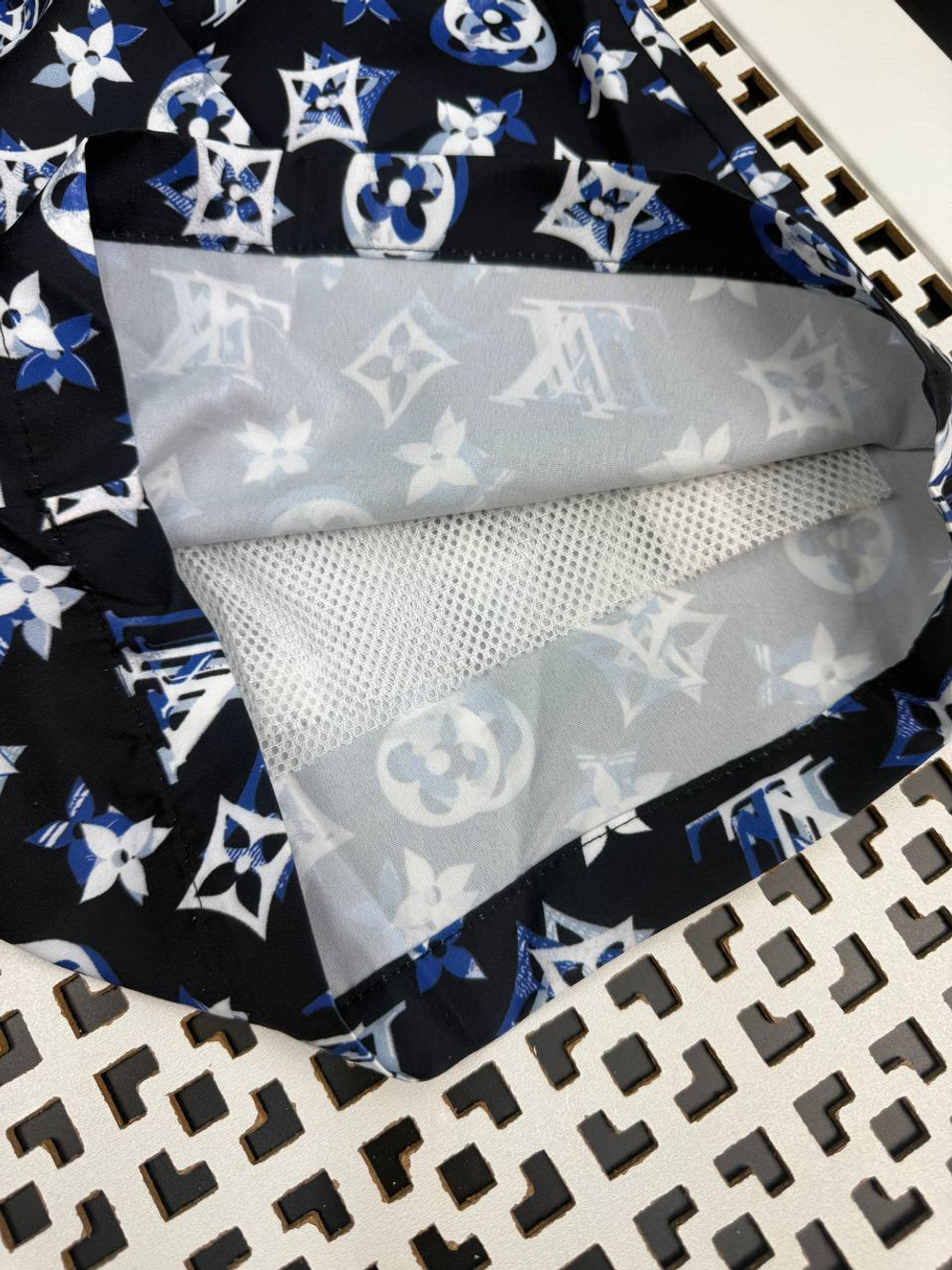 Шорты Louis Vuitton