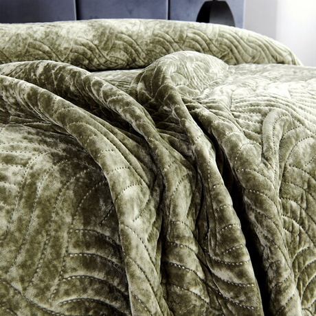 Покрывало 240x260 Sofi De MarkO Деварта оливково-зеленое