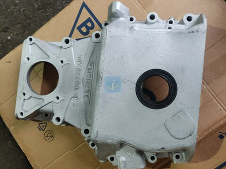 Крышка шестерён распределения в сборе 236-1002261-Г2