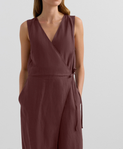 Oysho Длинный комбинезон из льна с запахом, винный