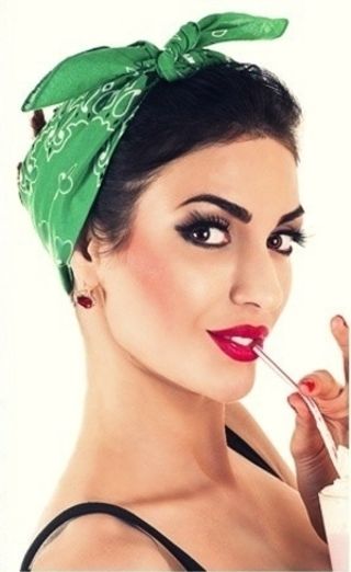 Бандана зеленая пейсли огурцы