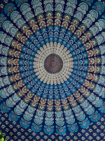 Этническое полотно с мандалой