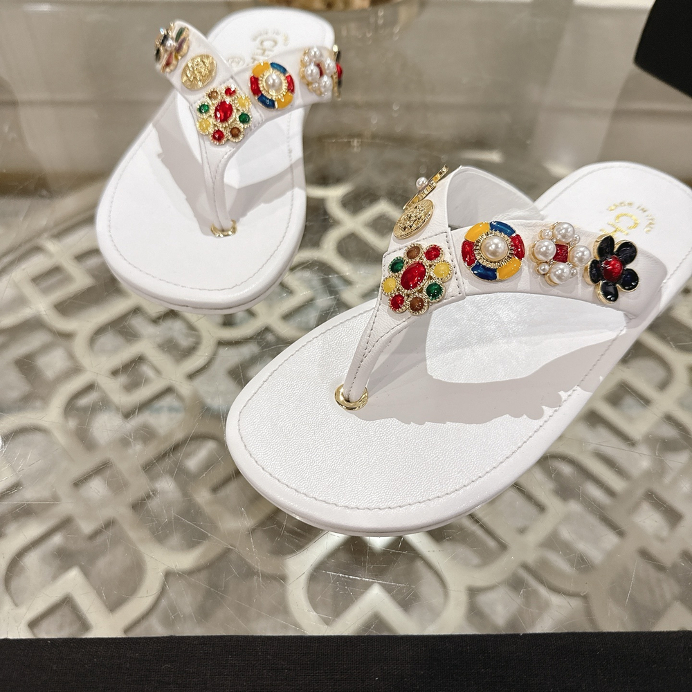 Chanel Slides (2 colors)
