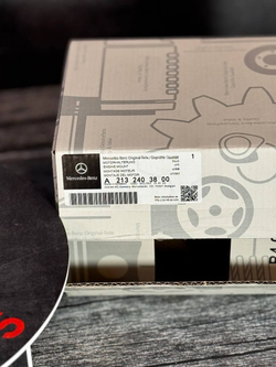 Опора двигателя правая Mercedes W205 A2132403800