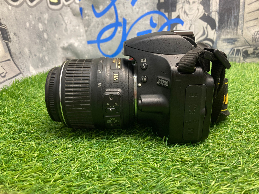 Nikon D3200 kit 18-55mm 3.5-5.6G VR 5000 кадров
