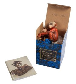 Veronese WS-760 Статуэтка «Детеныш орангутанга»