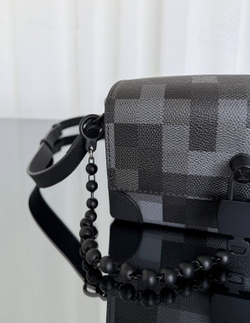 Сумка через плечо Louis Vuitton