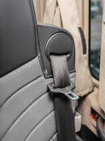 Чехлы Люкс MAN TGS (экокожа, черный, серая середина Алькантара)