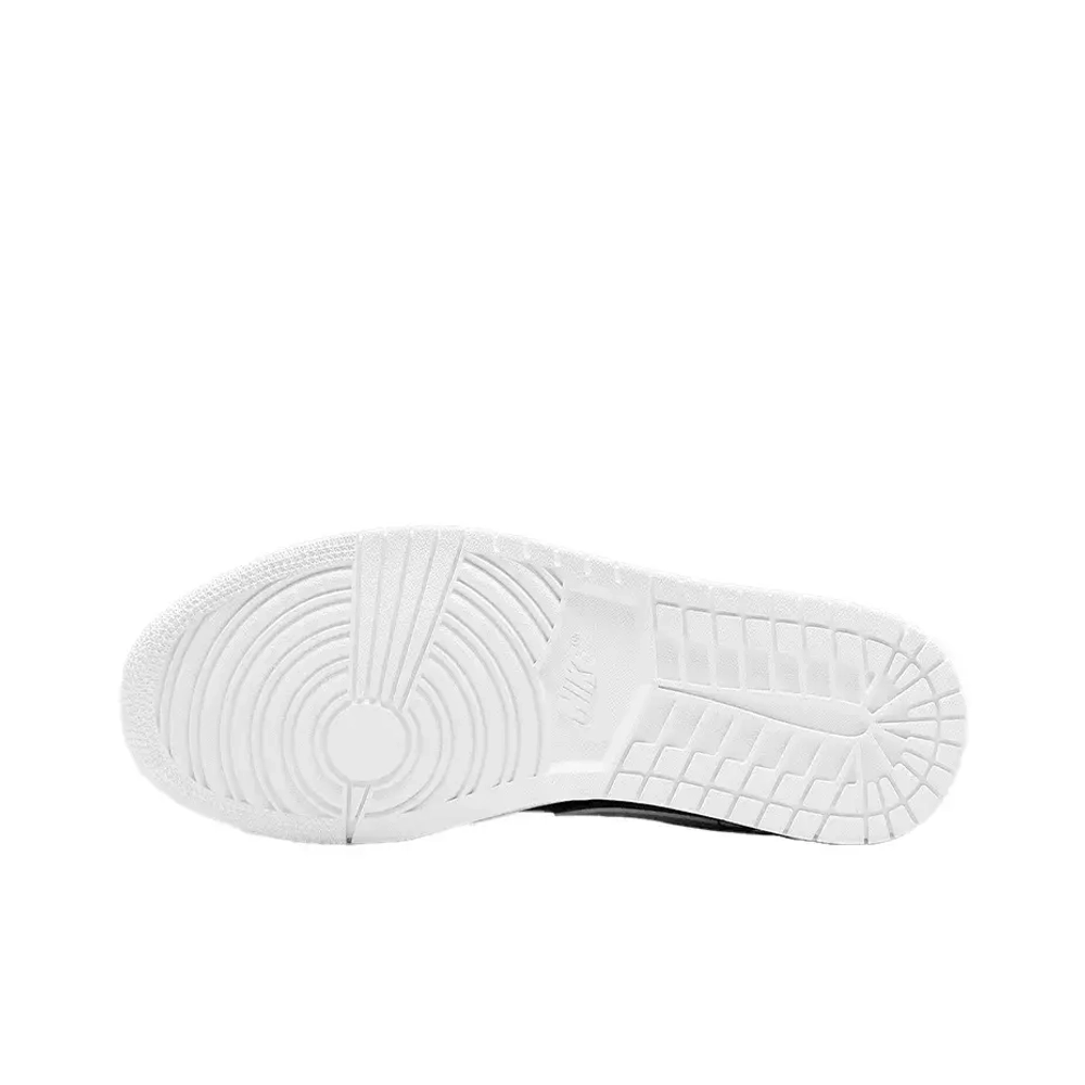 Женские кроссовки Air Jordan 1 Low 'White Panda' DC0774-100