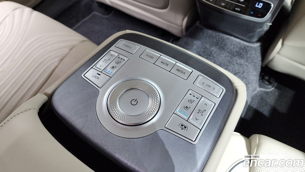 Genesis G80 (RG3) Бензин 2.5 Turbo 2WD (06.2020)