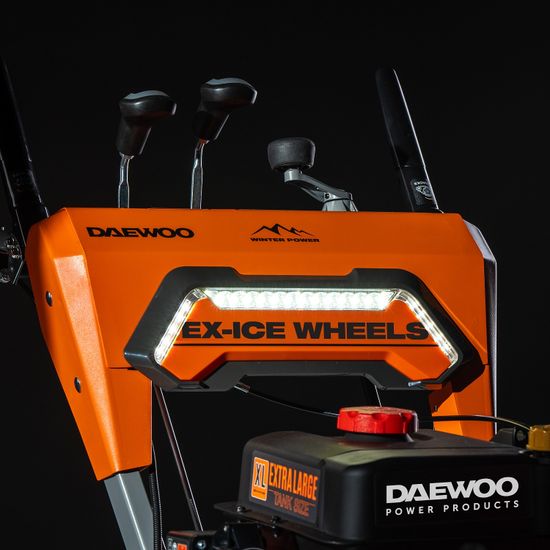 Бензиновый снегоуборщик Daewoo DAST 8570